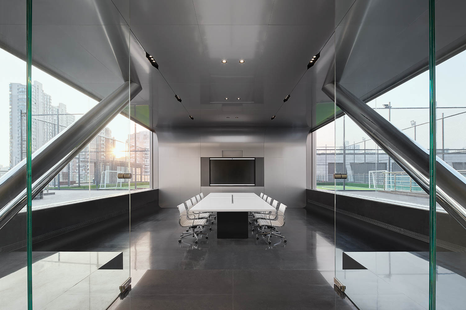 conference room surrounded by outdoor terrace