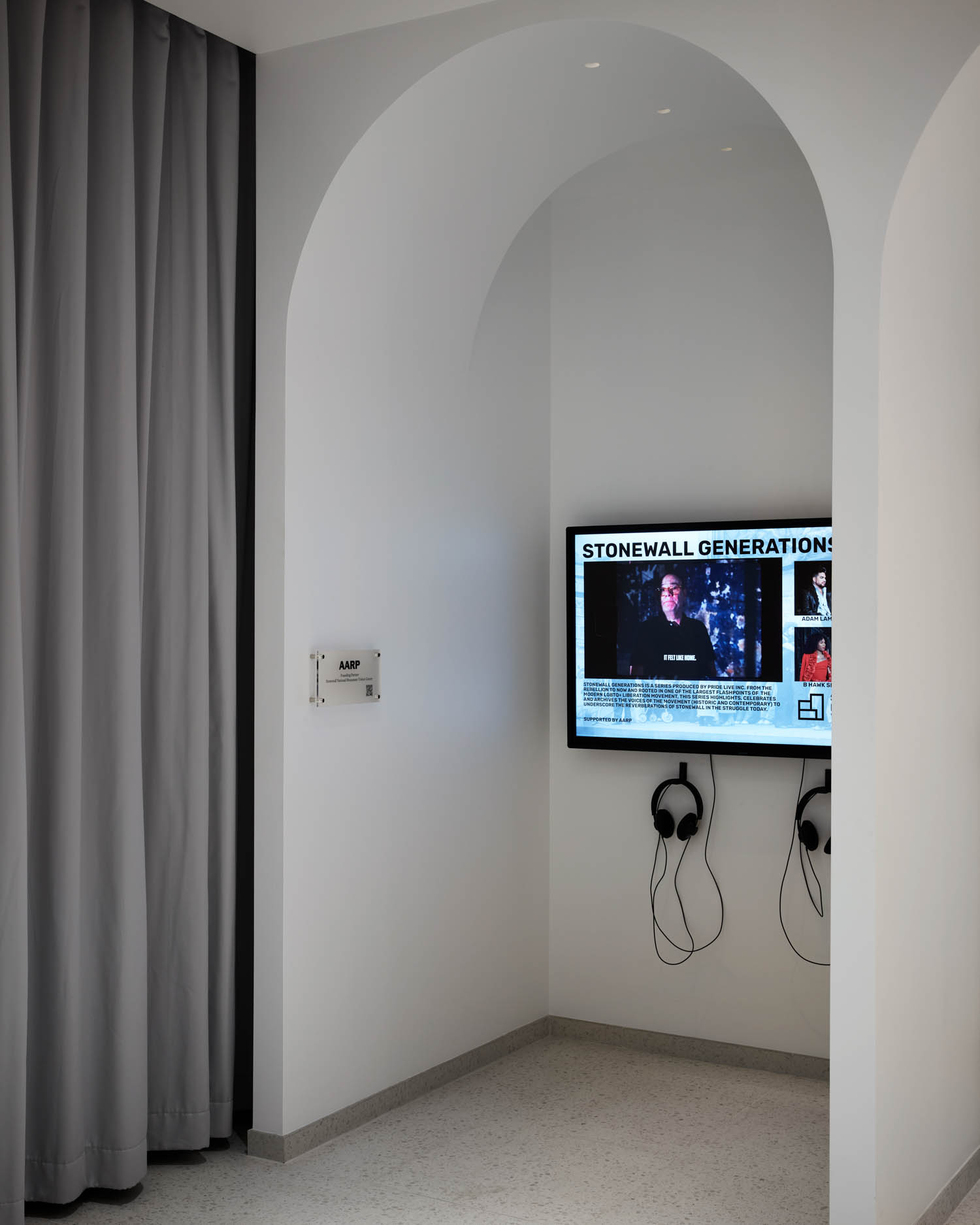 recessed space framed with arch for video and art installations